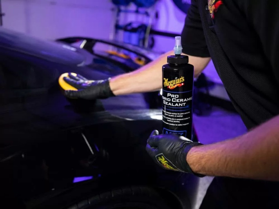 Co je sealant na auto? Syntetická ochrana laku