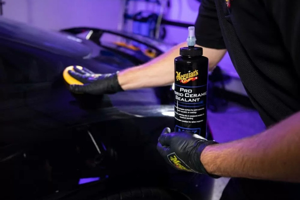 Co je sealant na auto? Syntetická ochrana laku