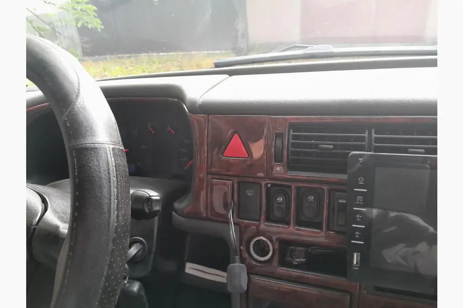 Volkswagen T4 Transporter 1990–2003 Kryty palubní desky (1999-2003) Fotografie 12