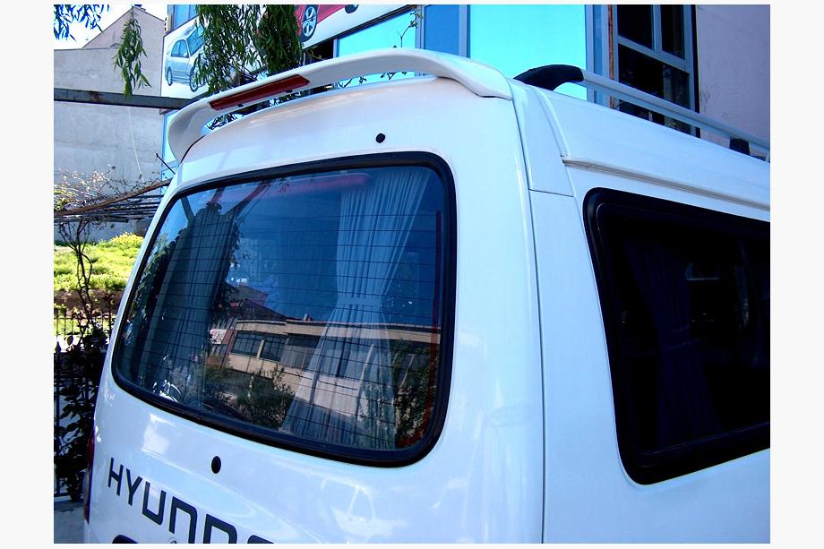 Hyundai H100 Spoiler (k lakování) Image