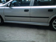 Opel Astra G Classic 1998–2012 Boční prahy HB (k lakování) fotografie 3