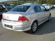 Opel Astra H 2004–2013 Zadní spodní difuzor Sedan (k lakování) fotografie 4