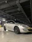 Opel Astra J 2009–2015 Boční prahy HB/SW (k lakování) fotografie 2