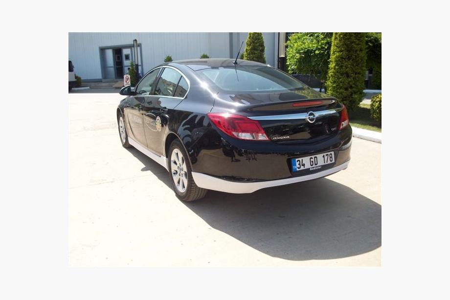 Opel Insignia 2008–2017 Zadní spodní nástavec (k lakování) Fotografie 3