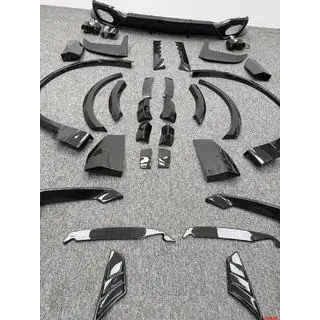 Sada bodykitu Carbon Set (pro RSQ8 2024+) fotografie 3