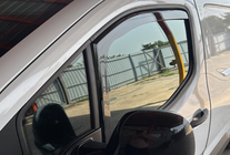 Peugeot Partner/Rifter 2019– Vkládací deflektory oken Niken Luxury (2 ks) fotografie 1