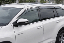 Toyota Highlander 2013–2019 Ofuky oken s chromovou lištou Niken Luxury (6 ks) fotografie 1