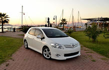 Toyota Auris 2007–2012 Boční prahy (k lakování) fotografie 1