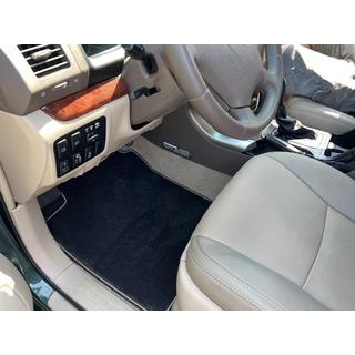 Textilní autokoberce Deluxe (2 řady, černé) Toyota Land Cruiser Prado 120 2002–2009 fotografie 1