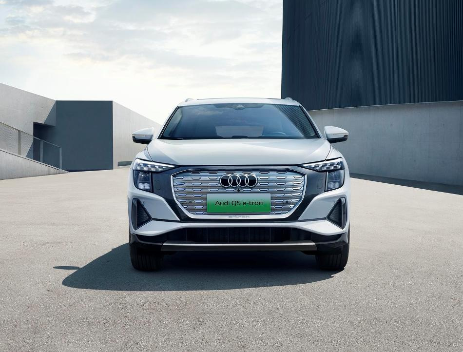 Audi Q5 e-tron: Recenze elektrického crossoveru