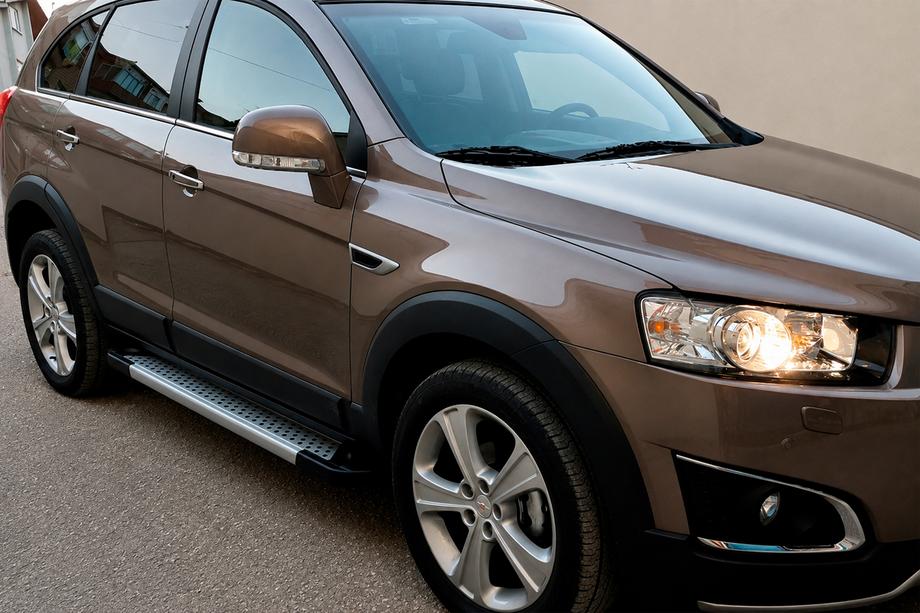 Opel Antara 2006–2017 Boční nášlapy Allmond Grey (2 ks, hliník) 2016–2018 Image