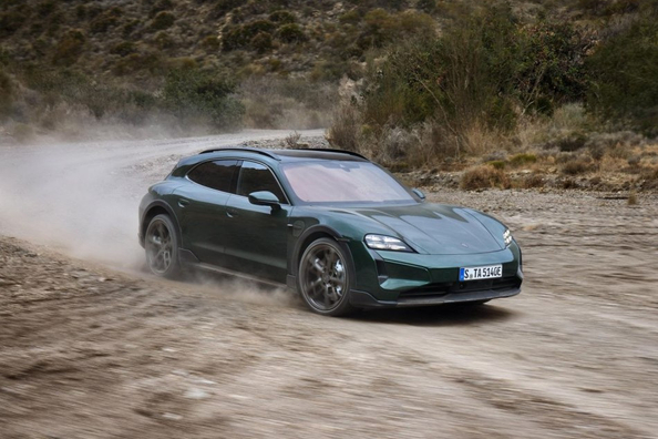 Porsche Taycan Cross Turismo 2024: Recenze elektrického kombi