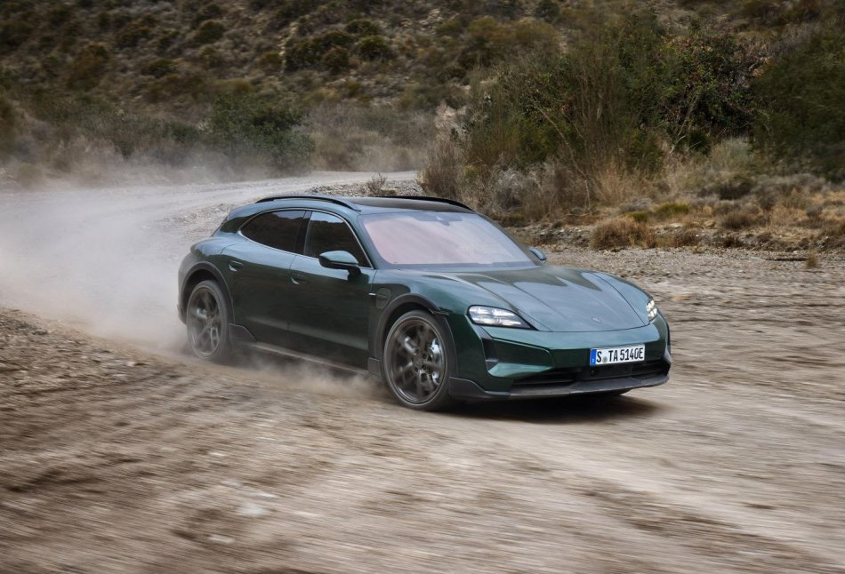 Porsche Taycan Cross Turismo 2024: Recenze elektrického kombi