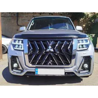 Přední světlomety LXR Mitsubishi Pajero Wagon IV 2006–2021 fotografie 3