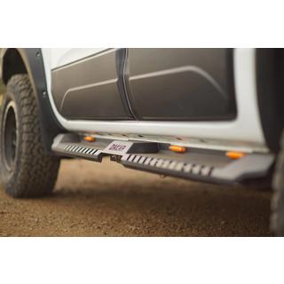 Boční nášlapy Dakar V2 s LED (2 ks, kovové) fotografie 1