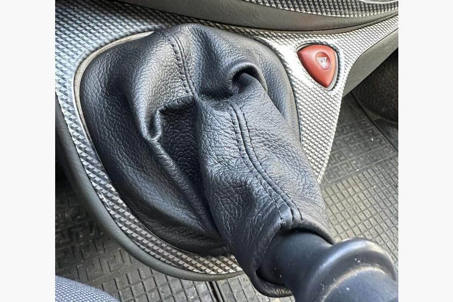 Nissan Primastar 2002–2014 Kožená manžeta řadicí páky Image