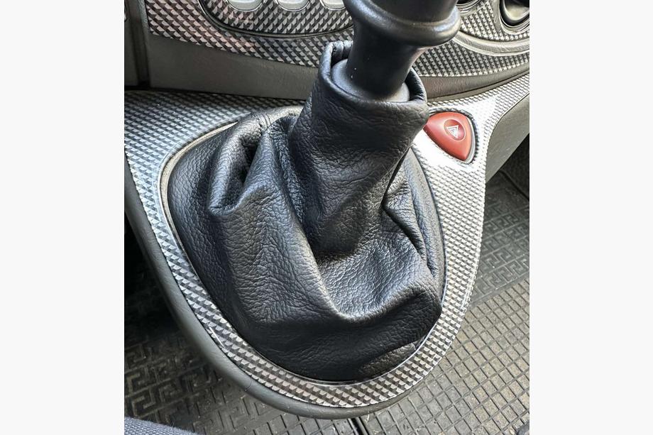 Opel Vivaro 2001–2015 Kožená manžeta řadicí páky Image