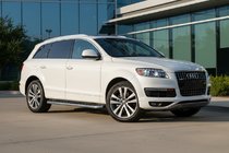 Audi Q7 2005–2015 Boční prahy Maydos V1 (2 ks, hliník ↗ nerez) fotografie 1