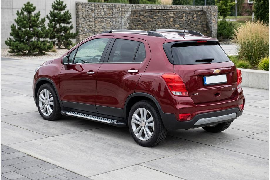 Chevrolet Trax 2012–2023 Boční nášlapy Line (2 ks, hliník) Image
