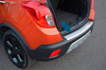 Chevrolet Trax 2012–2023 Ochranná lišta na zadní nárazník OmsaLine (nerez) fotografie 7
