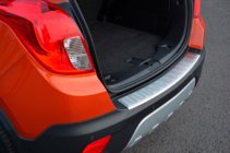 Chevrolet Trax 2012–2023 Ochranná lišta na zadní nárazník OmsaLine (nerez) fotografie 6