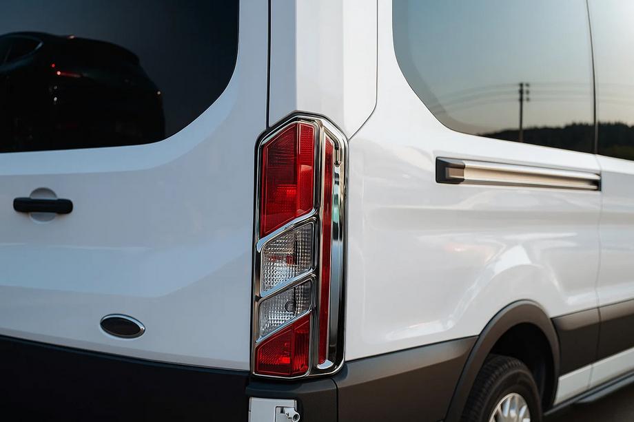 Ford Transit 2014– Kryty brzdových světel (2 ks, plast) Fotografie 1
