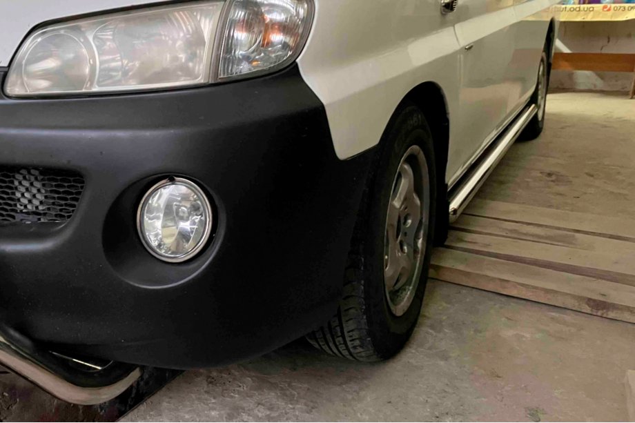 Hyundai H200, H1, Starex 1998–2007 Boční trubky BB002 (2 ks, nerez) Image