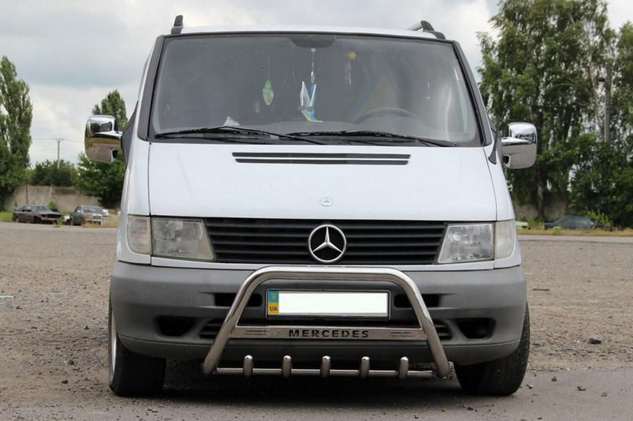 Mercedes Vito W638 1996–2003 Nerezový přední ochranný rám (bullbar) WT003/4 Fotografie 3