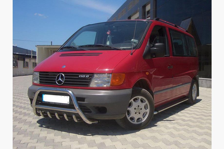 Mercedes Vito W638 1996–2003 Nerezový přední ochranný rám (bullbar) WT003/4 Fotografie 5
