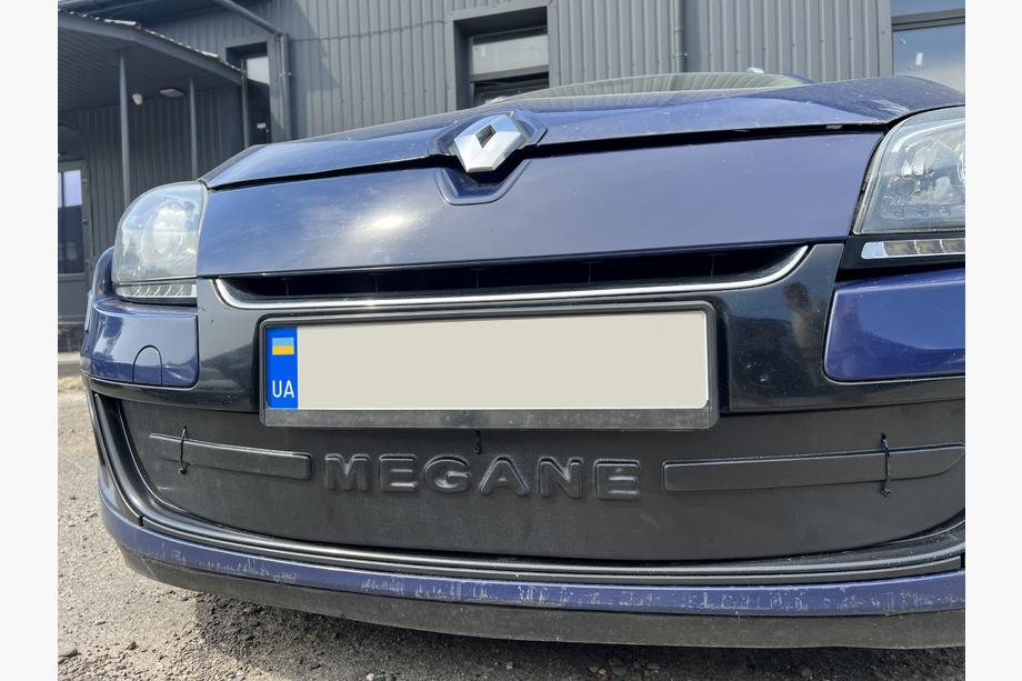 Renault Megane III 2009–2016 Zimní kryt masky chladiče (2009-2013, spodní) Fotografie 6