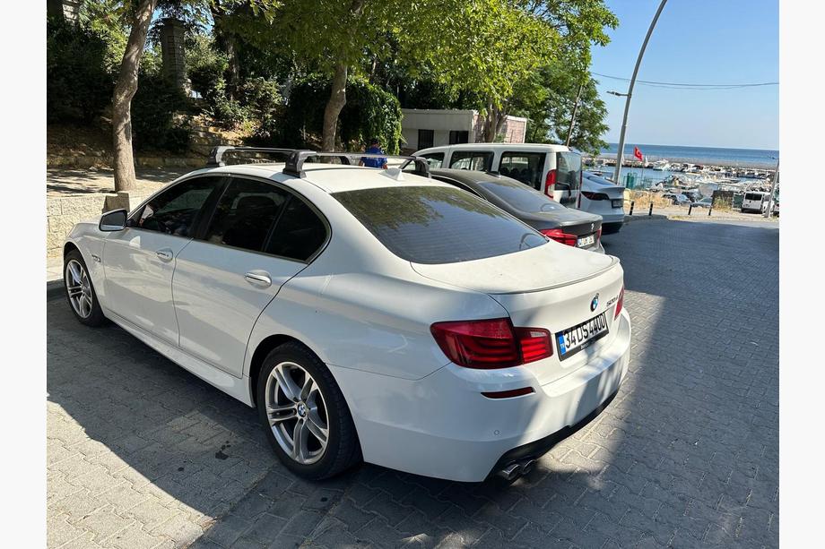 BMW řada 5 F10/F11 2010–2016 Střešní nosič (příčníky) do fixních bodů Ecem V3 (2 ks) Šedá, 110 cm Fotografie 7