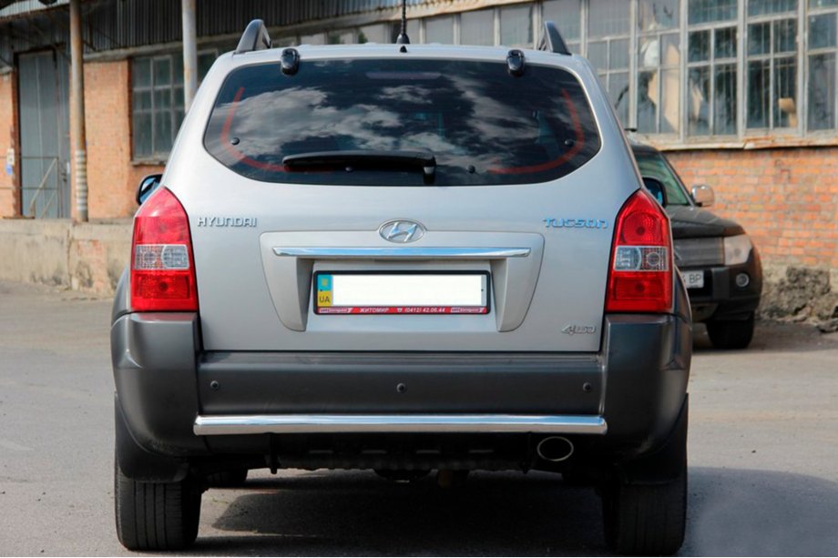 Hyundai Tucson JM 2004– Zadní ochranný oblouk AK002 (nerez) Fotografie 1