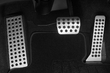 K čemu slouží nášlapy na pedály automobilu? fotografie 1