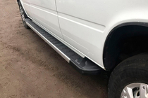 Volkswagen LT 1995–2006 Boční nášlapy RedLine V1 (2 ks, hliník) fotografie 1