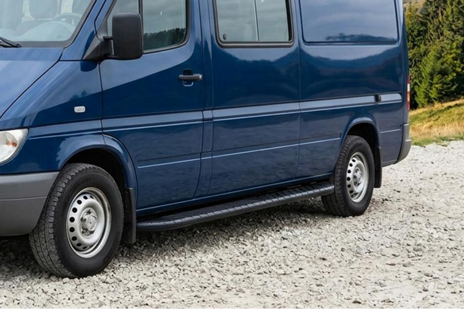 Volkswagen LT 1995–2006 Boční prahy Bosphorus Black (2 ks, hliník) Image