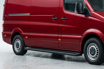 Volkswagen Crafter 2006–2016 Boční nášlapy Allmond Black (2 ks, hliník) fotografie 1