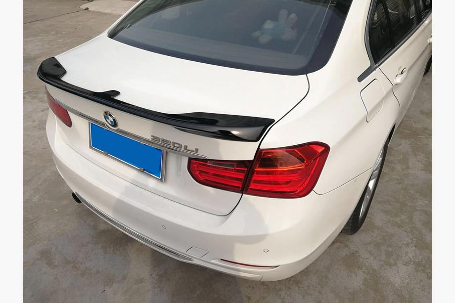 BMW řada 3 F30/F31 2012–2019 Spoiler X-Style (pro F30/F80, černý lesk) Image