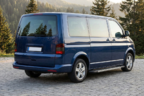 Volkswagen T5 Caravelle 2004–2010 Boční prahy RedLine V1 (2 ks, hliník) Krátký rozvor fotografie 1