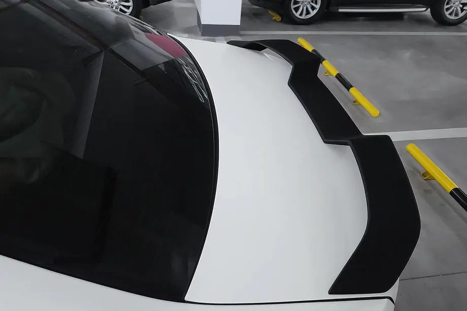 BMW řada 3 G20/G21 2018– Spoiler V-Style (pro G20/G80, černý lesk) Image