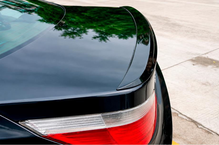 BMW řada 5 E60/E61 2003–2010 Spoiler M5-Style (černý lesk) Image