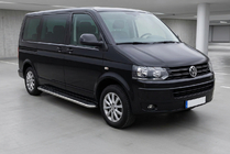 Volkswagen T5 2010–2015 Boční prahy Maydos V1 (2 ks, hliník ↗ nerez) Pouze pro krátký rozvor fotografie 1