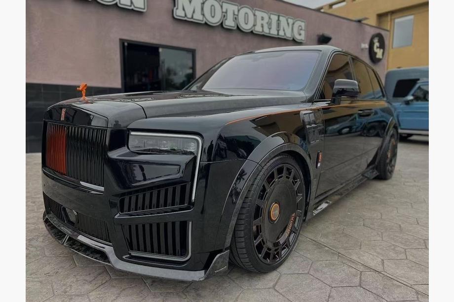 Rolls-Royce Cullinan 2018– Restylingový bodykit 2024 MNSR Carbon Image
