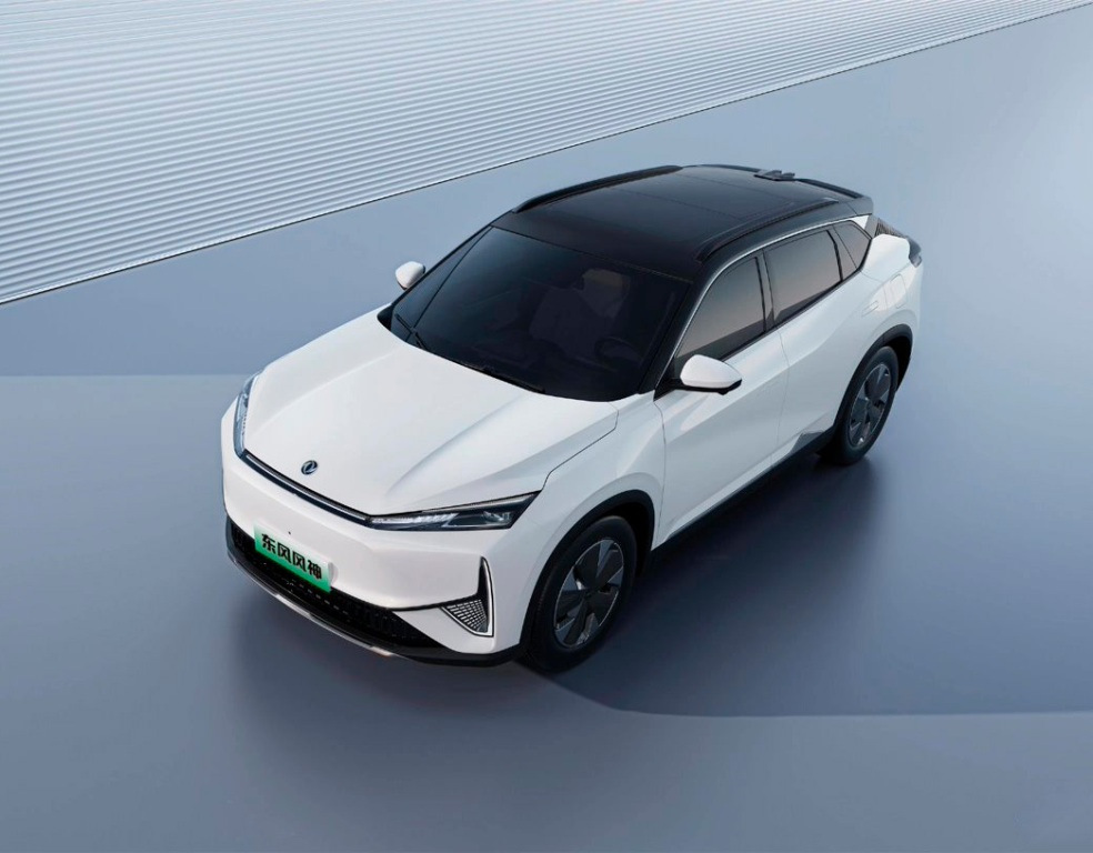 Test elektrické verze crossoveru Dongfeng Aeolus L7 2024