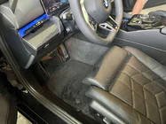 BMW řada 5/i5 G60/G60E/G61 2023– Textilní koberečky Premium (pro G60/61, černé) fotografie 1