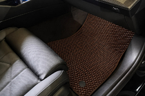 BMW řada 5/i5 G60/G60E/G61 2023– EVA koberečky do interiéru (pro G60/61, hnědé) fotografie 2