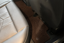 BMW řada 5/i5 G60/G60E/G61 2023– EVA koberečky do interiéru (pro G60/61, hnědé) fotografie 3