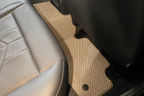 BMW řada 5/i5 G60/G60E/G61 2023– EVA autokoberce do interiéru (pro G60/61, béžové) fotografie 3