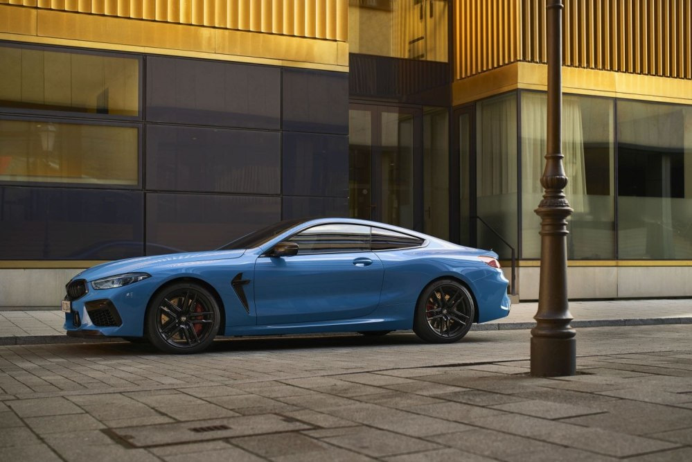 Recenze BMW M8 Coupe: sportovní elegance