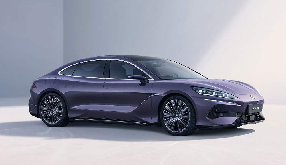 Recenze Denza Z9 2024: luxusní elektrický sedan