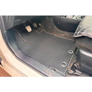 Gumové autokoberce Carsuit (černé) – pro spalovací motor fotografie 4